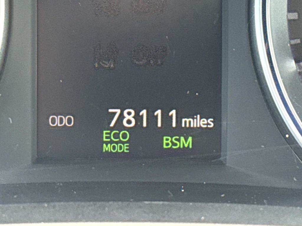 Used 2019 Toyota Highlander XLE AWD/4WD image 25