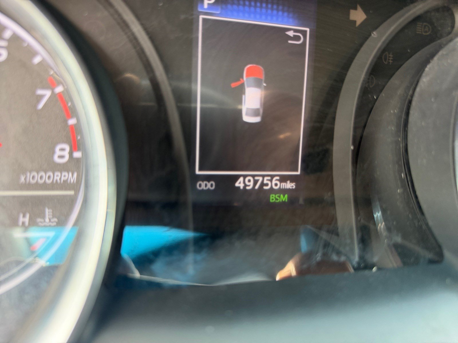 Used 2018 Toyota Camry SE w/ Moonroof Package FWD image 11