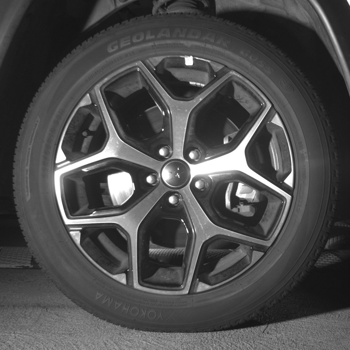 Used 2025 Jeep Compass Limited image 13