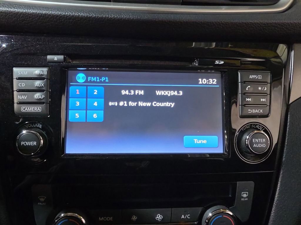 Used 2015 Nissan Rogue SV w/ SV Premium Package image 12