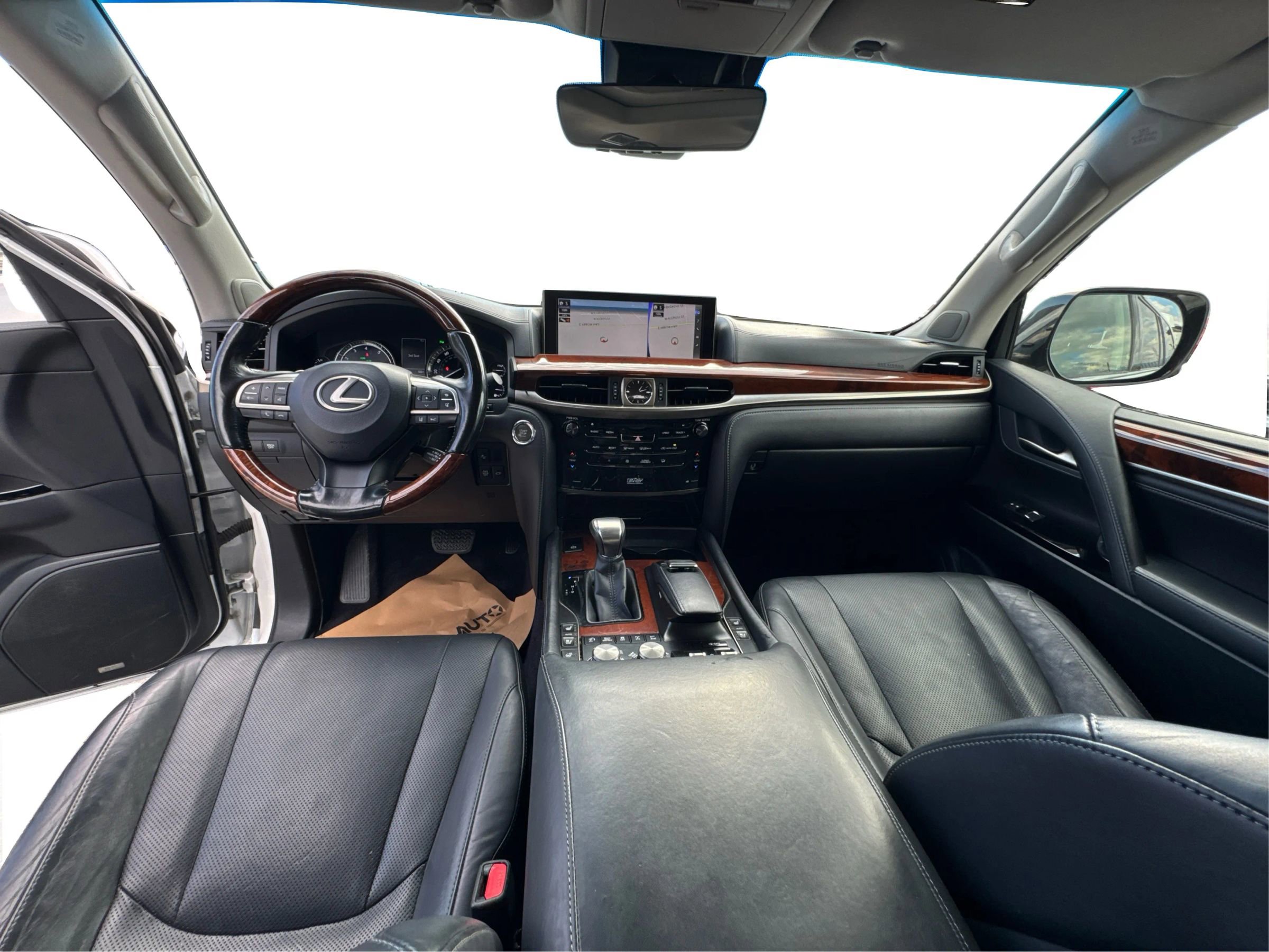 Used 2016 Lexus LX 570 4WD image 20