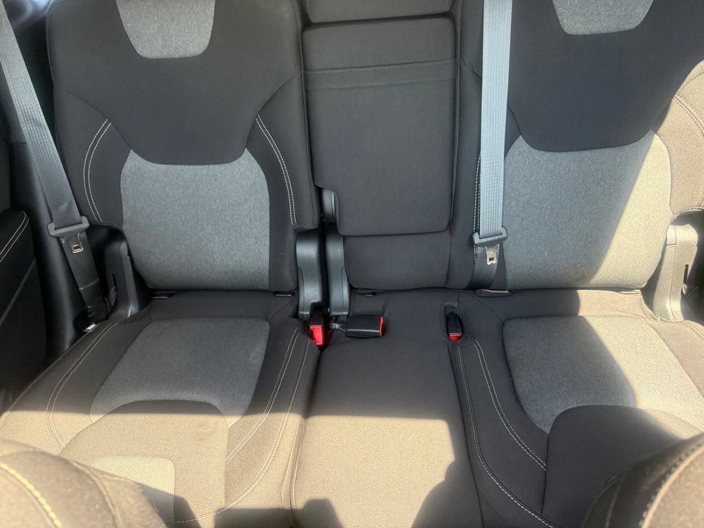 Used 2014 Jeep Cherokee Latitude w/ Comfort/Convenience Group AWD/4WD image 33