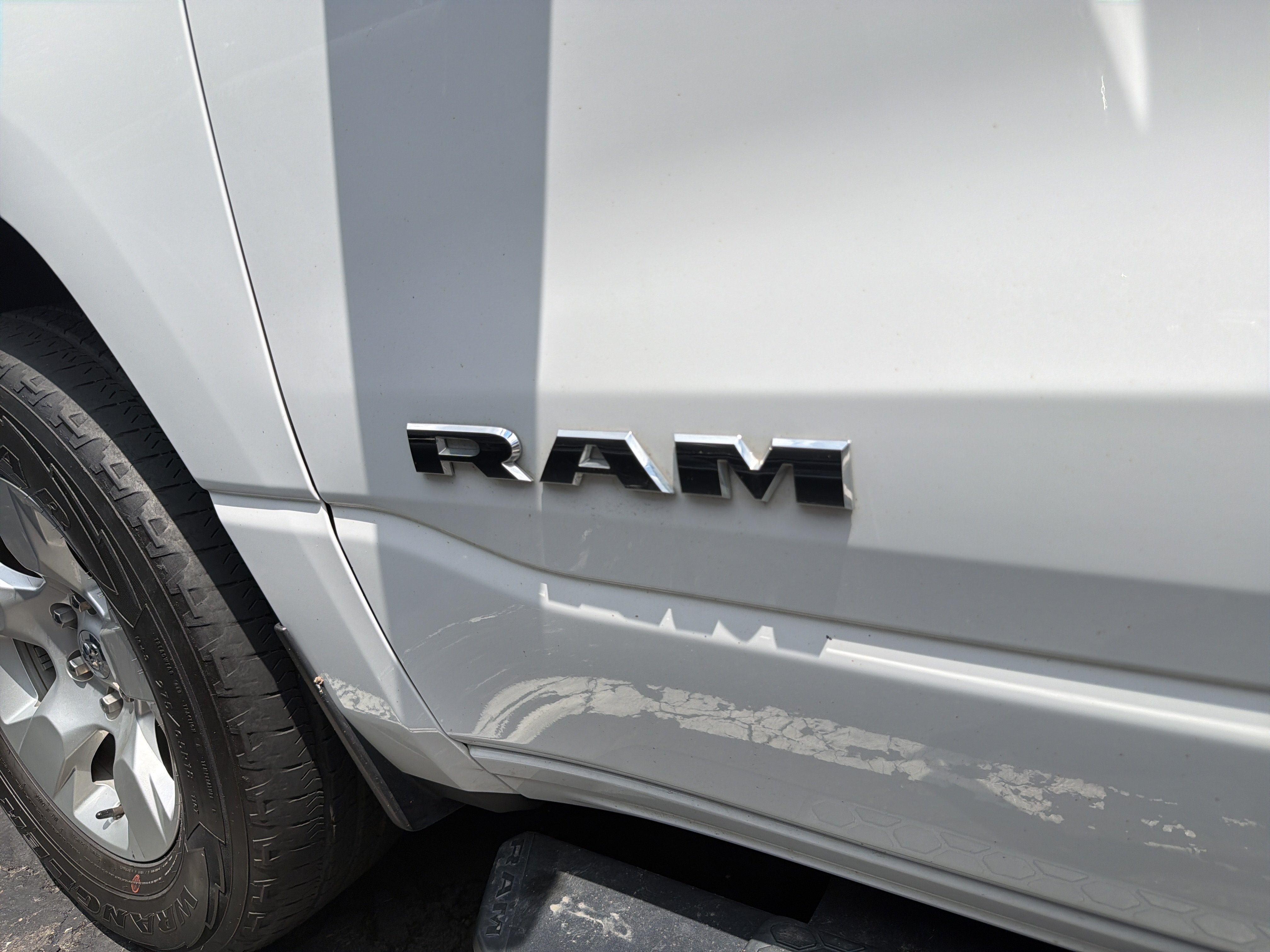 Used 2022 RAM 1500 Big Horn AWD/4WD image 9