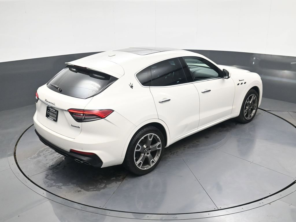 Used 2023 Maserati Levante Modena image 23