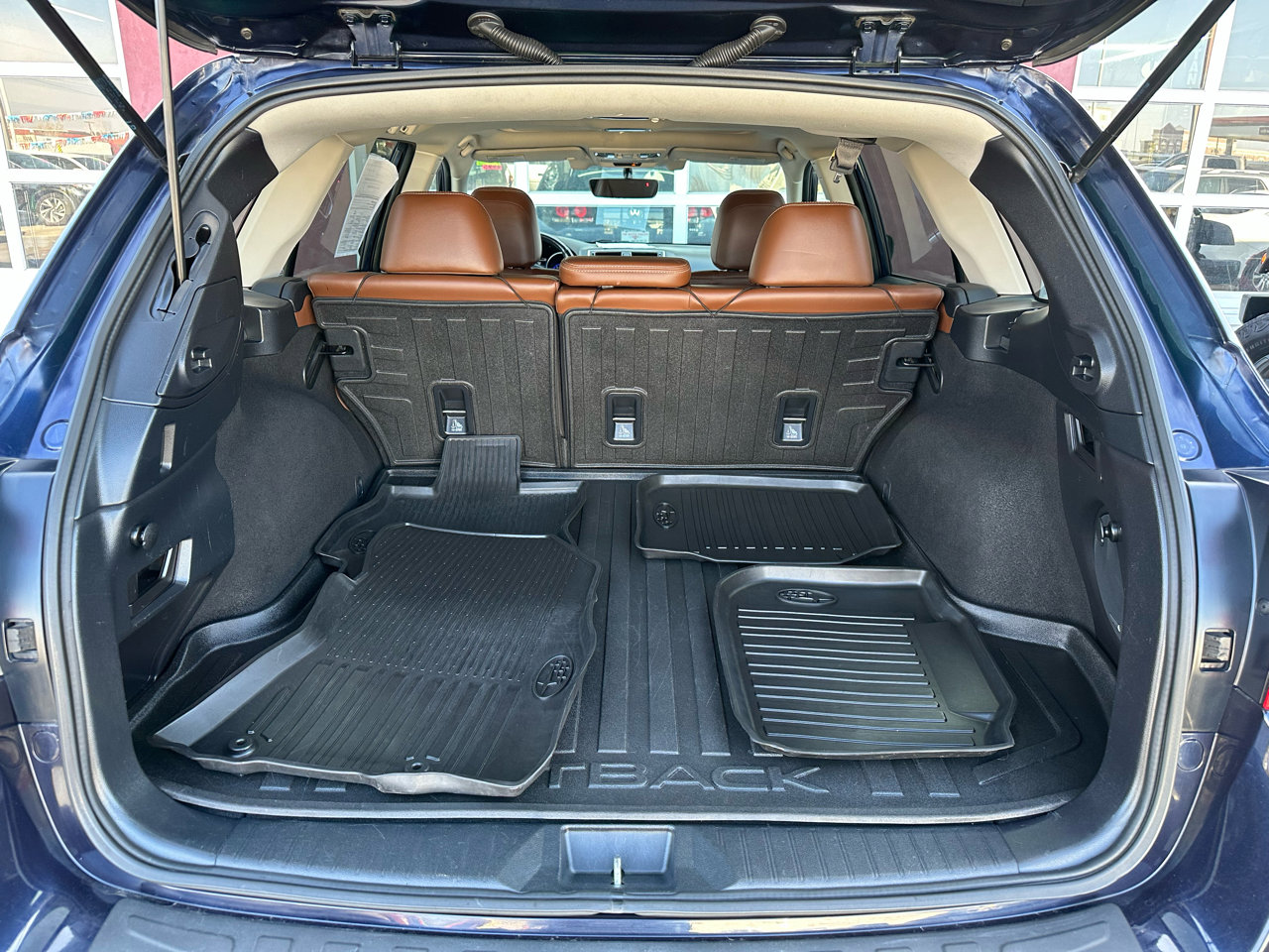 Used 2018 Subaru Outback 3.6R Touring w/ Popular Package #3 image 13