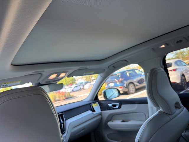 New 2027 Volvo XC60 B5 Ultra AWD/4WD image 9