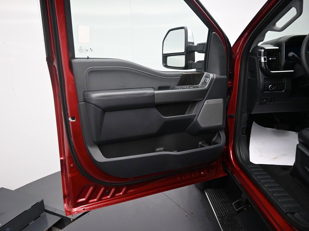 New 2026 Ford F350 Lariat image 9