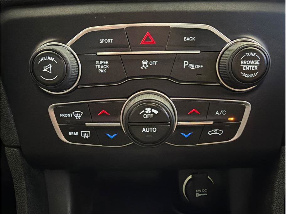 Used 2015 Dodge Charger R/T image 24