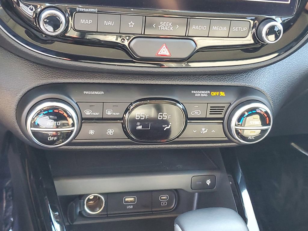 Used 2023 Kia Soul EX image 19