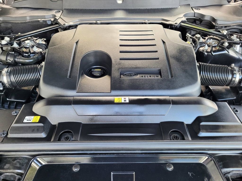 Used 2021 Land Rover Range Rover Sport HSE Silver Edition image 25