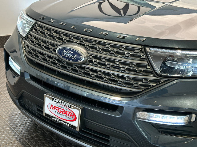 Used 2023 Ford Explorer XLT w/ Equipment Group 202A AWD/4WD image 6