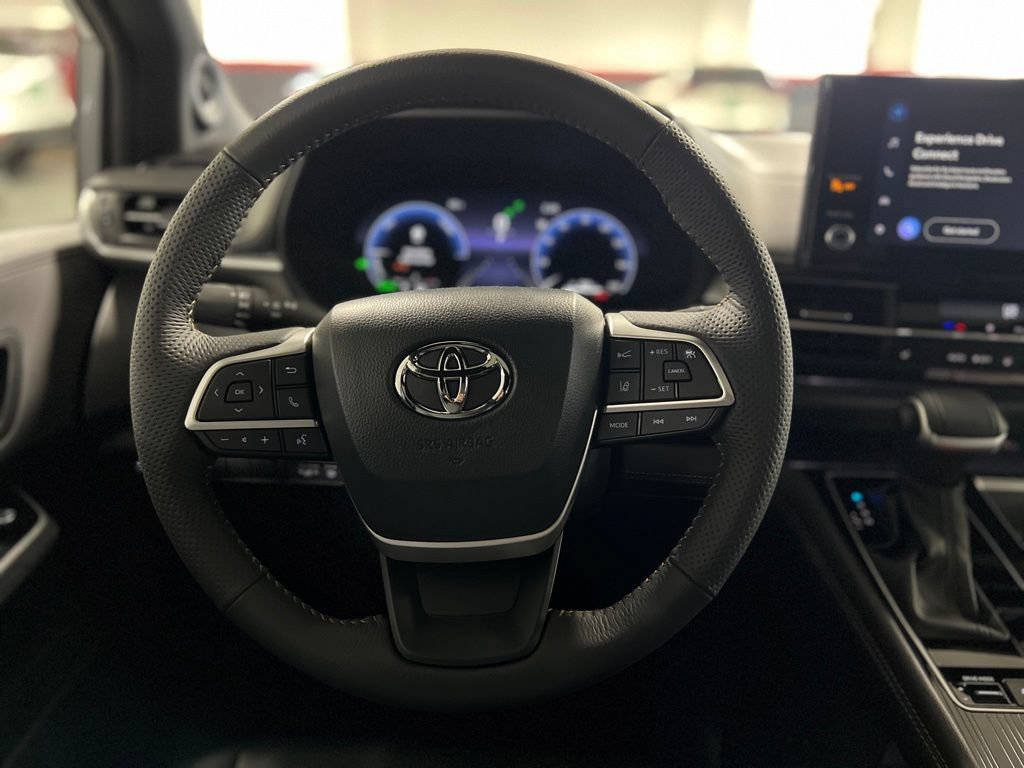 New 2026 Toyota Sienna XLE Woodland Edition AWD/4WD image 30