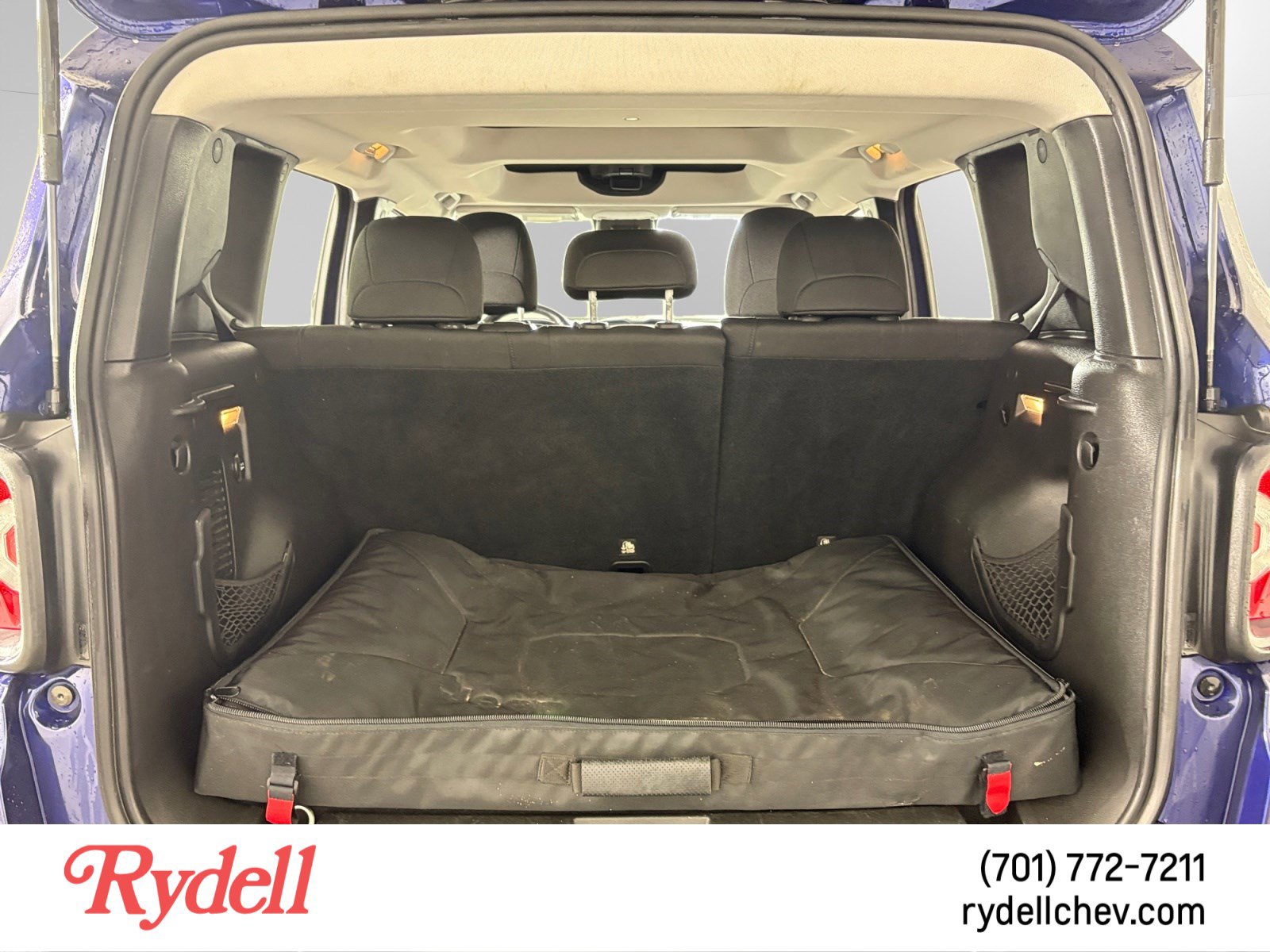 Used 2017 Jeep Renegade Trailhawk image 18