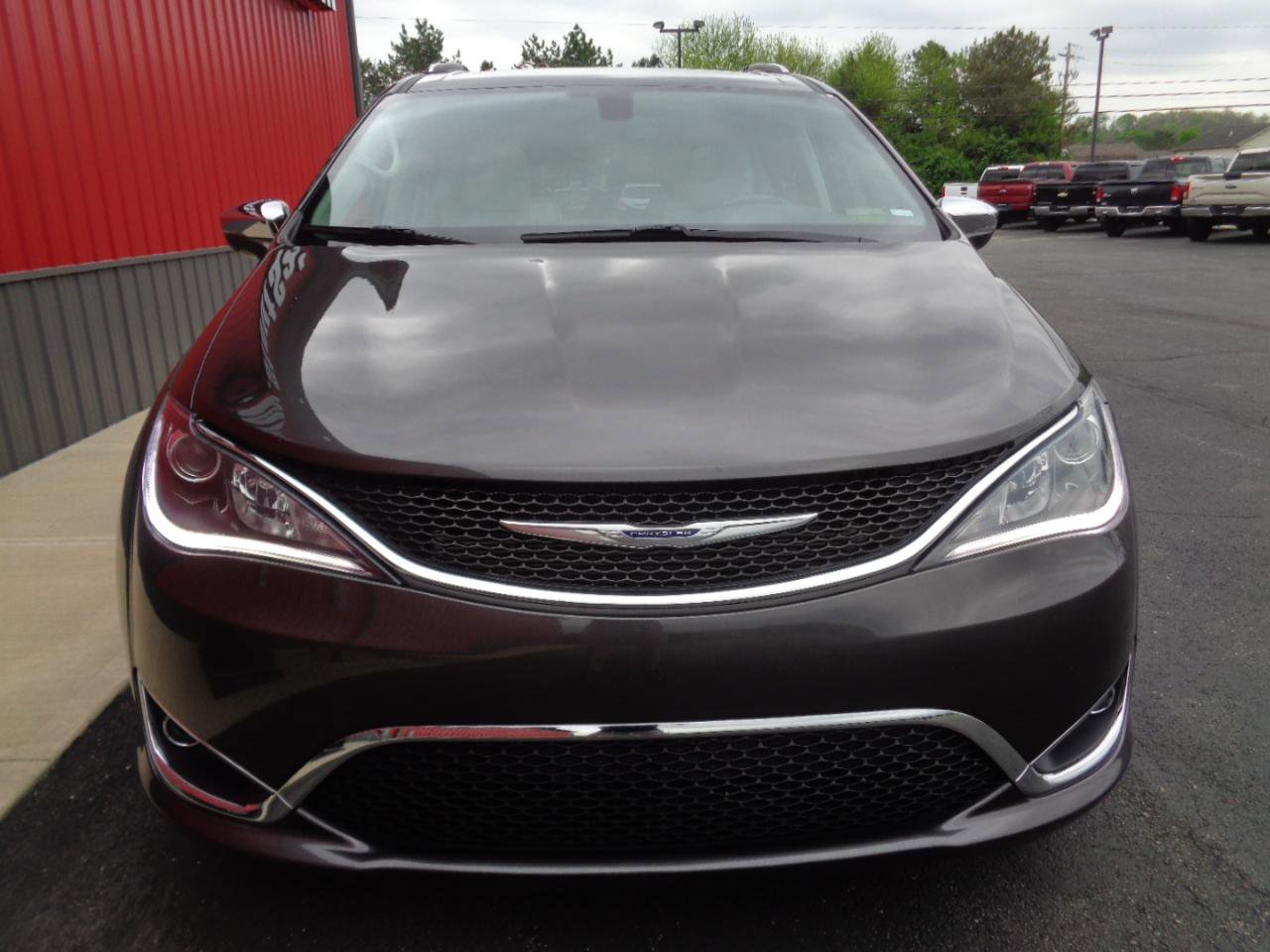 Used 2019 Chrysler Pacifica Limited FWD image 14