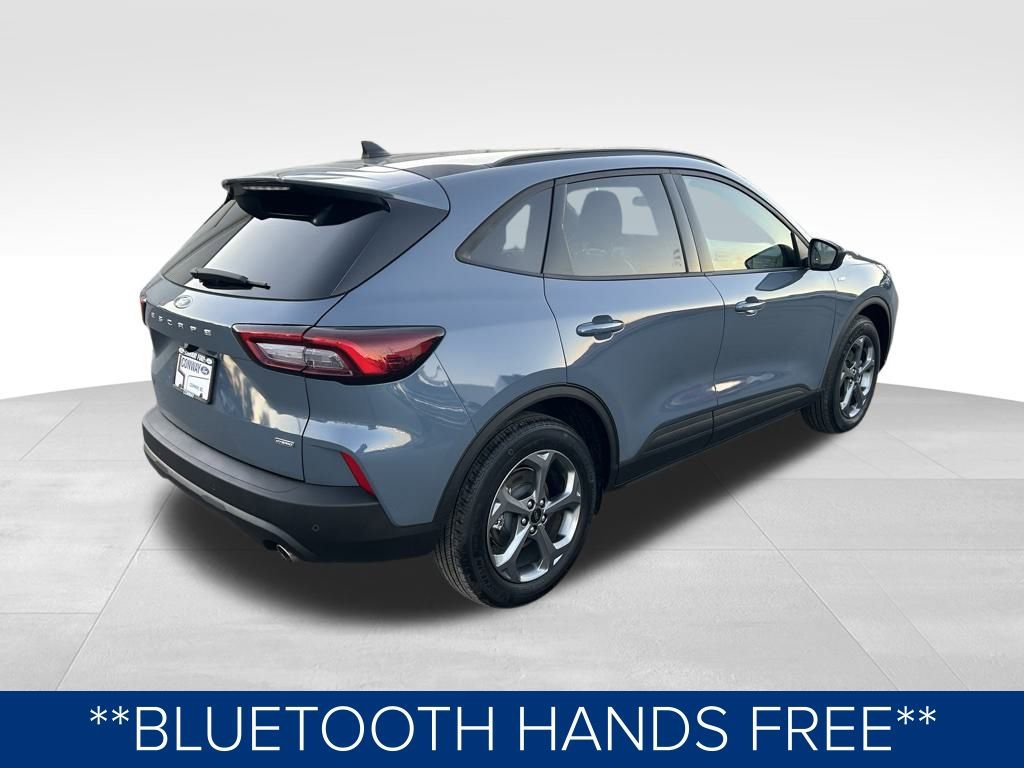 Used 2025 Ford Escape ST-Line w/ Equipment Group 301A image 5