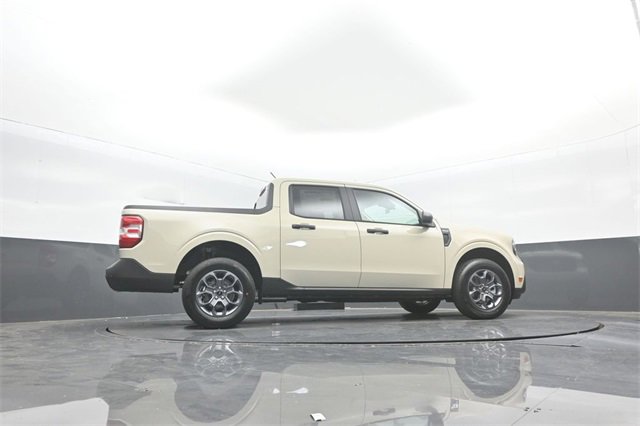 New 2025 Ford Maverick XLT image 36