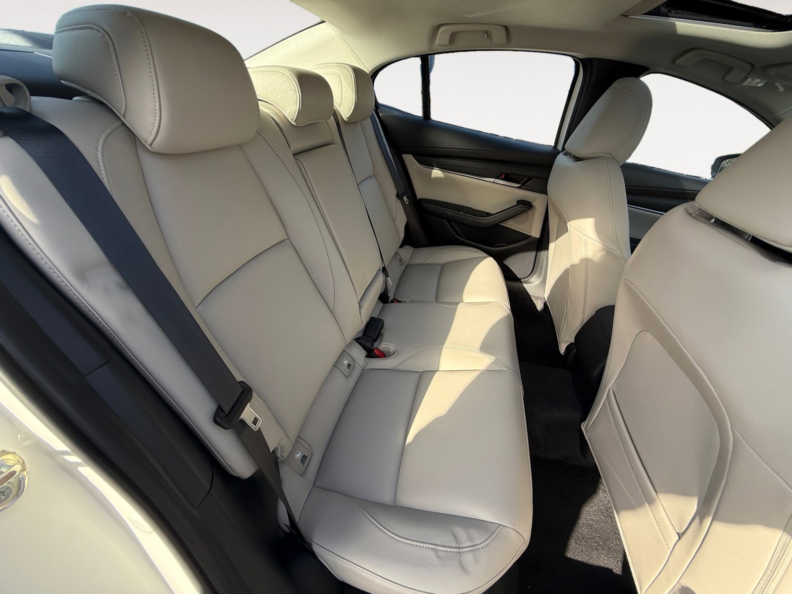 New 2026 MAZDA MAZDA3 2.5 S Preferred image 18