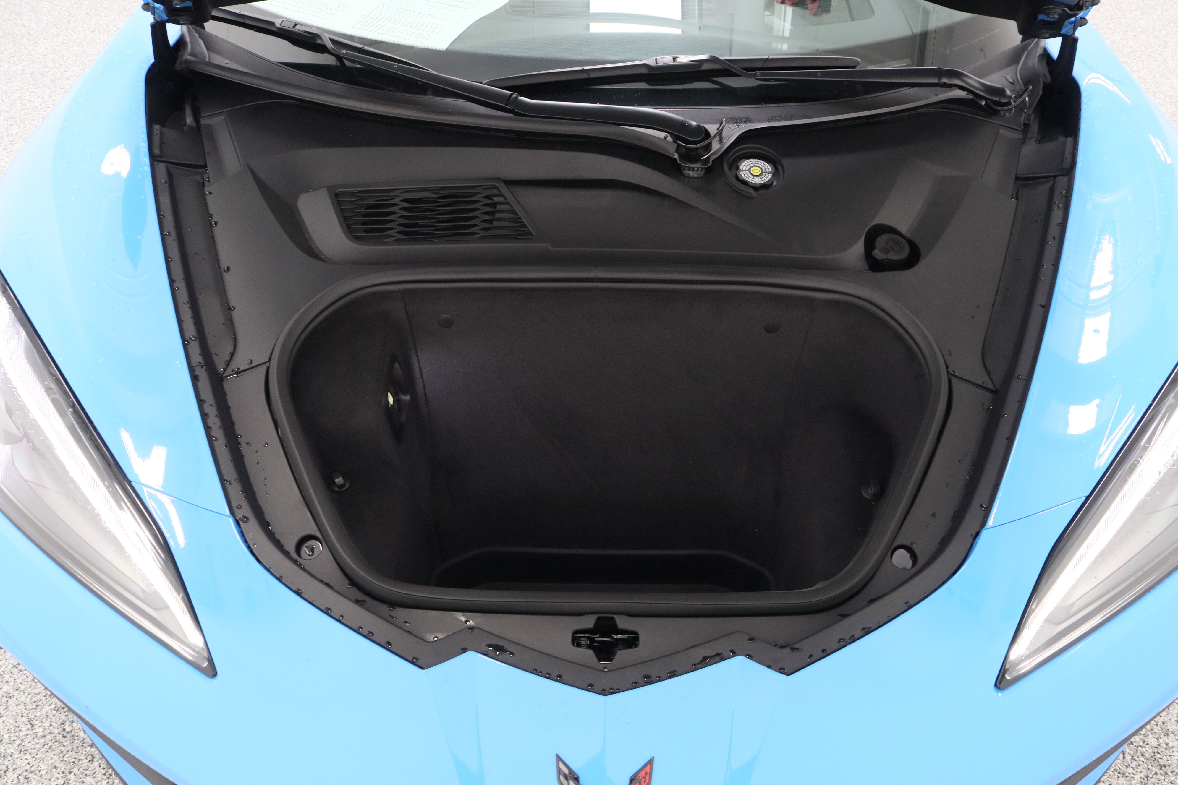 Used 2022 Chevrolet Corvette Stingray Preferred Conv w/ Z51 Performance Package RWD image 31