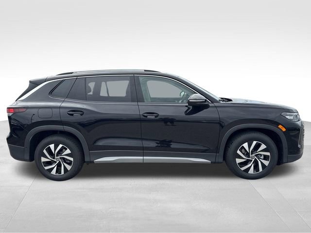 New 2026 Volkswagen Tiguan S FWD image 6