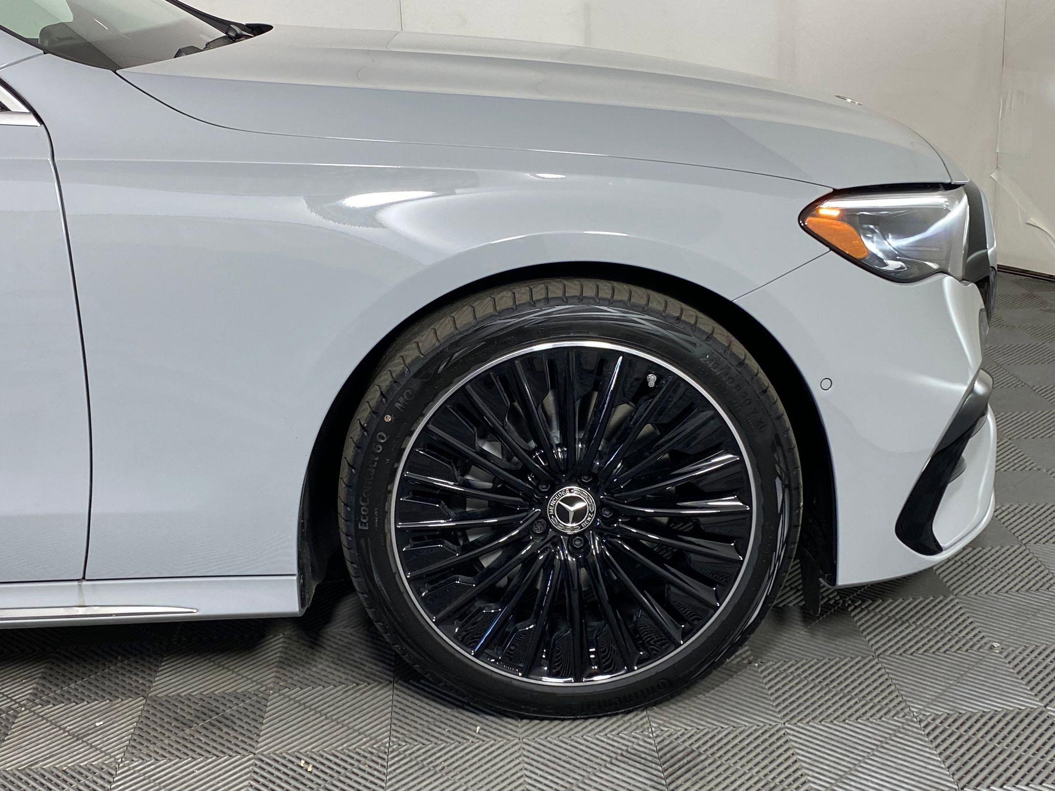 New 2026 Mercedes-Benz E 350 4MATIC Sedan image 11