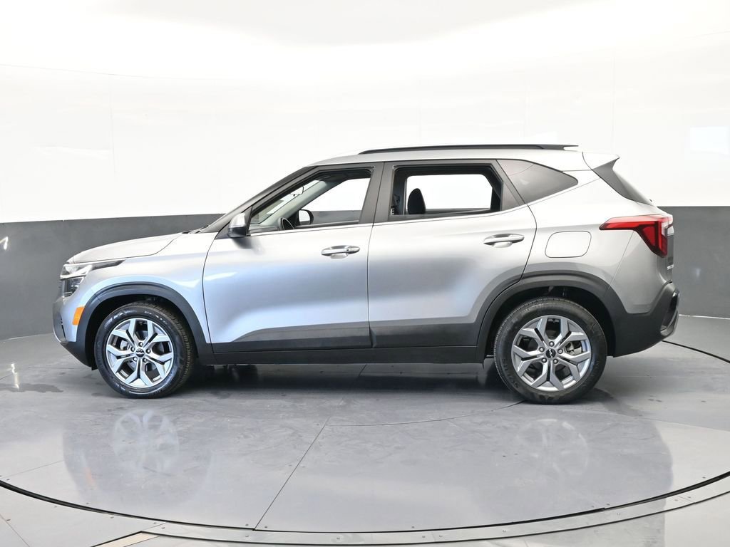 Used 2024 Kia Seltos S image 3