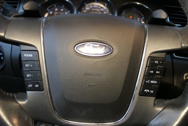 Used 2012 Ford Taurus SEL FWD image 18
