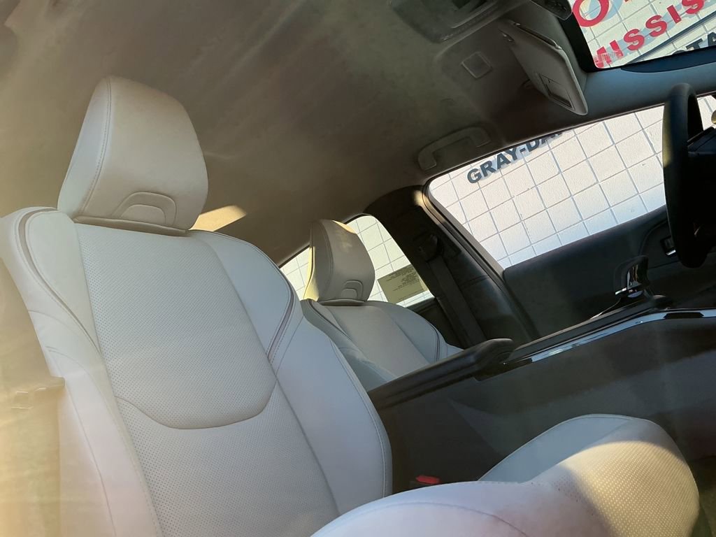 New 2026 Toyota Prius XLE image 32