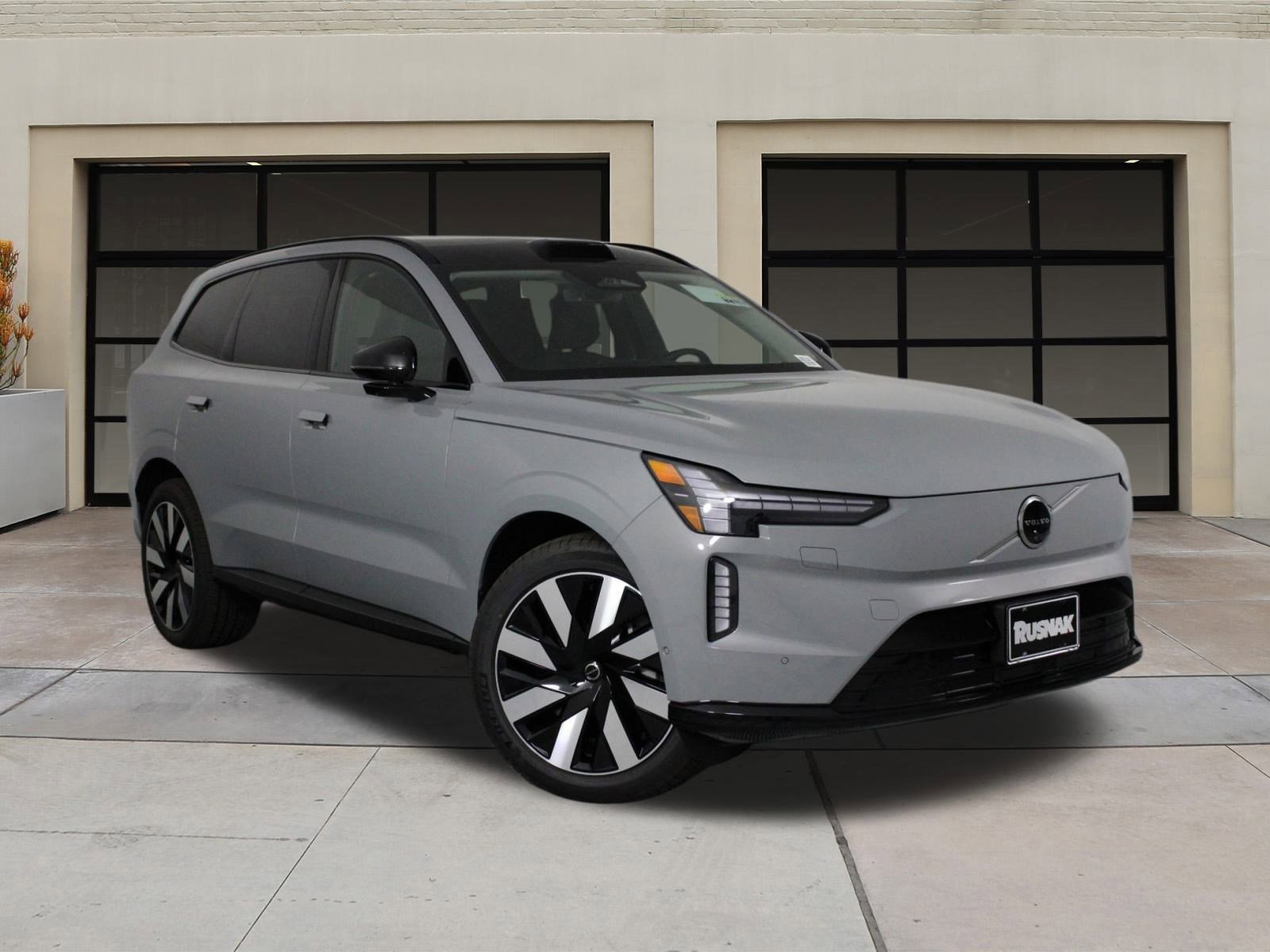 New 2025 Volvo EX90 Plus image 18