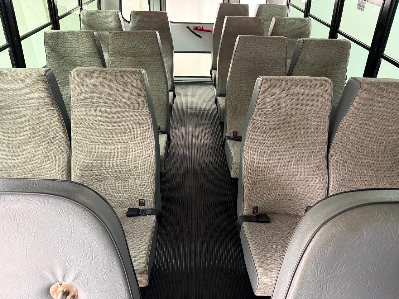 Used 2004 Chevrolet Express 3500 3500 2dr Commercial/Cutaway/Ch w/ School Bus Package image 35