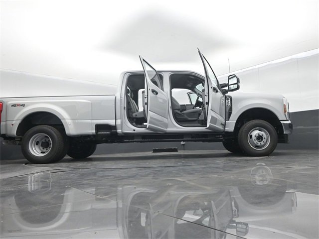 New 2026 Ford F350 XL image 75