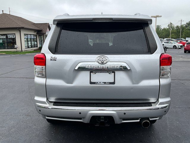 Used 2011 Toyota 4Runner SR5 w/ Premium Pkg w/Leather RWD image 6
