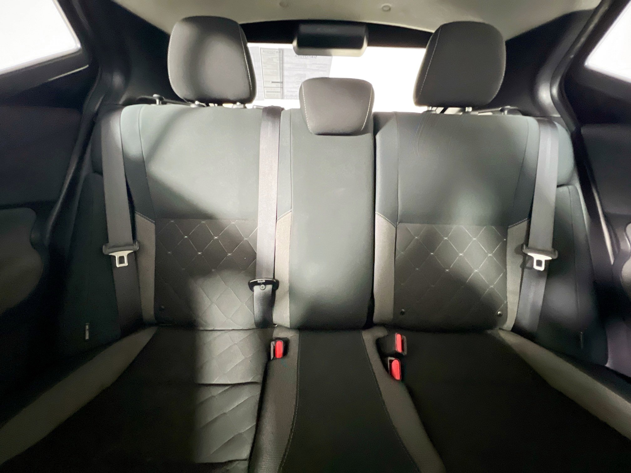 Used 2020 Nissan Kicks SV FWD image 33