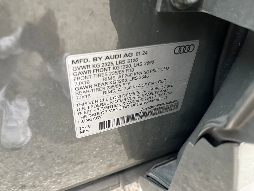 Used 2024 Audi Q3 2.0T Premium image 29