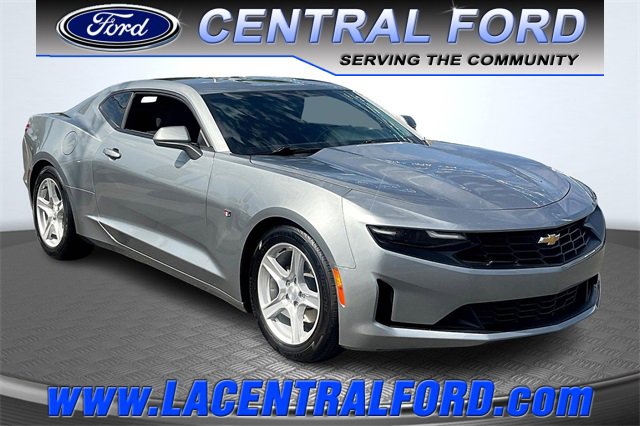 Used 2023 Chevrolet Camaro LT image 1