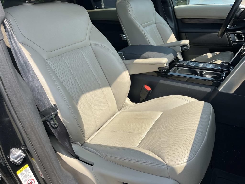 Used 2020 Land Rover Discovery HSE AWD/4WD image 28
