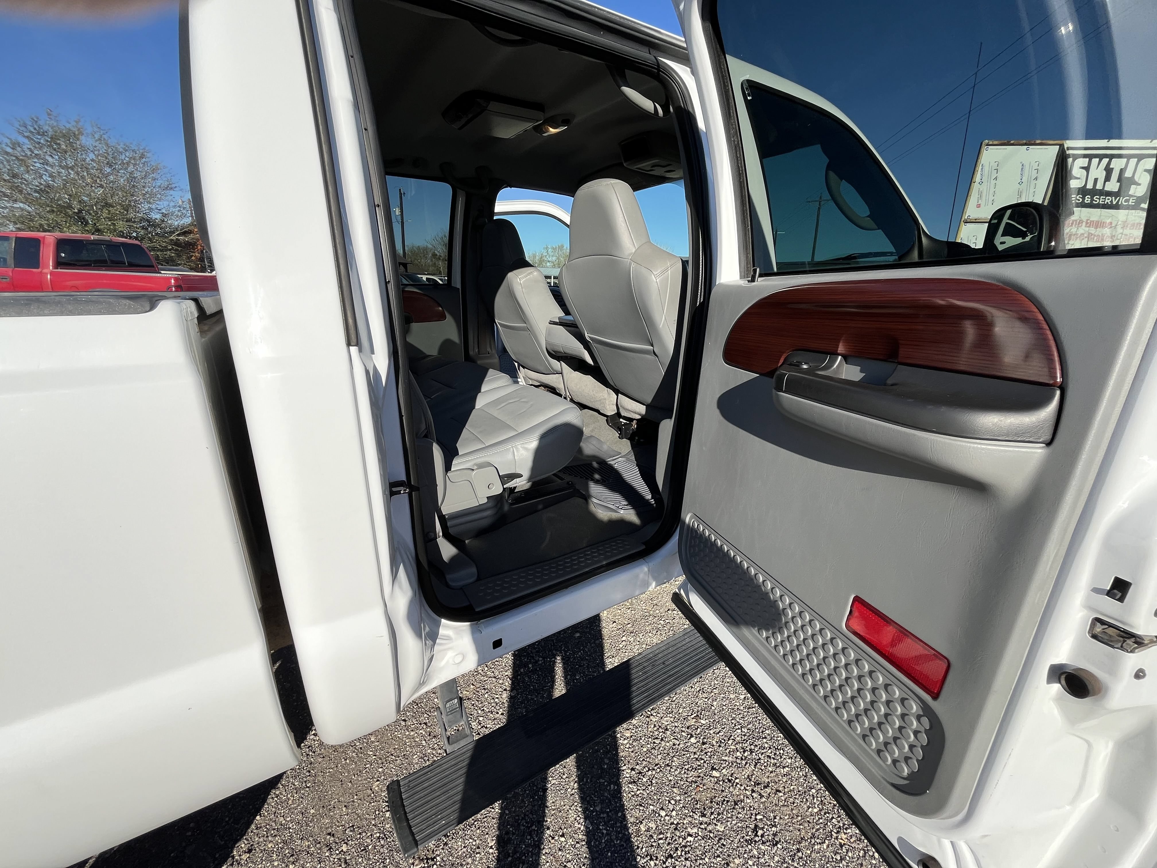 Used 2007 Ford F250 Lariat AWD/4WD image 29