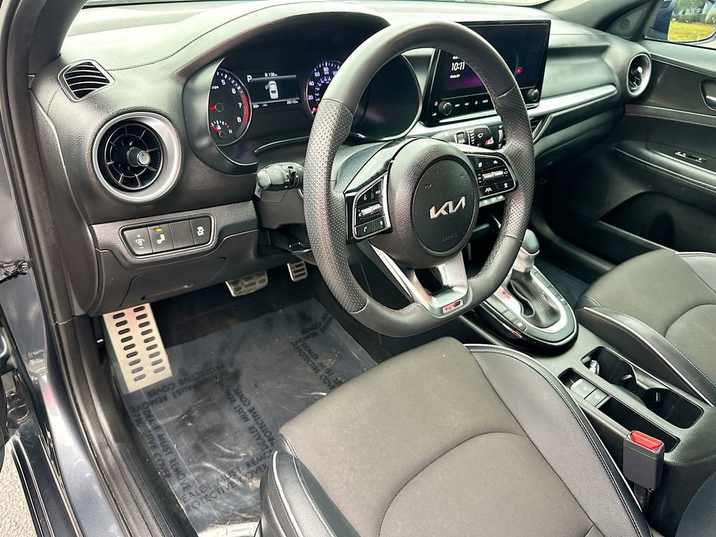 Used 2023 Kia Forte GT-Line w/ GT-Line Technology Package image 10