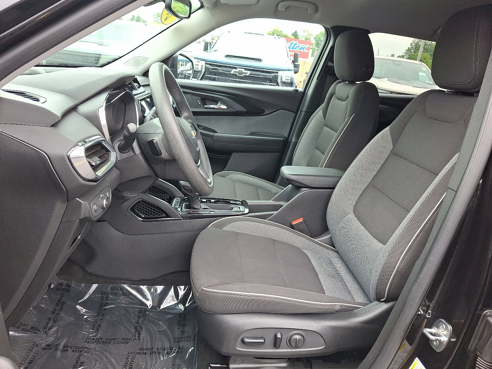 Used 2023 Chevrolet TrailBlazer LT w/ Convenience Package AWD/4WD image 15