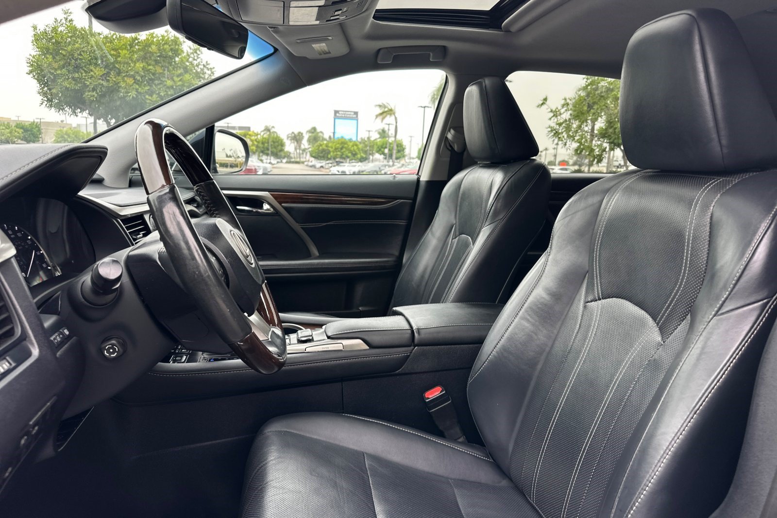 Used 2017 Lexus RX 350 FWD w/ Premium Package image 21