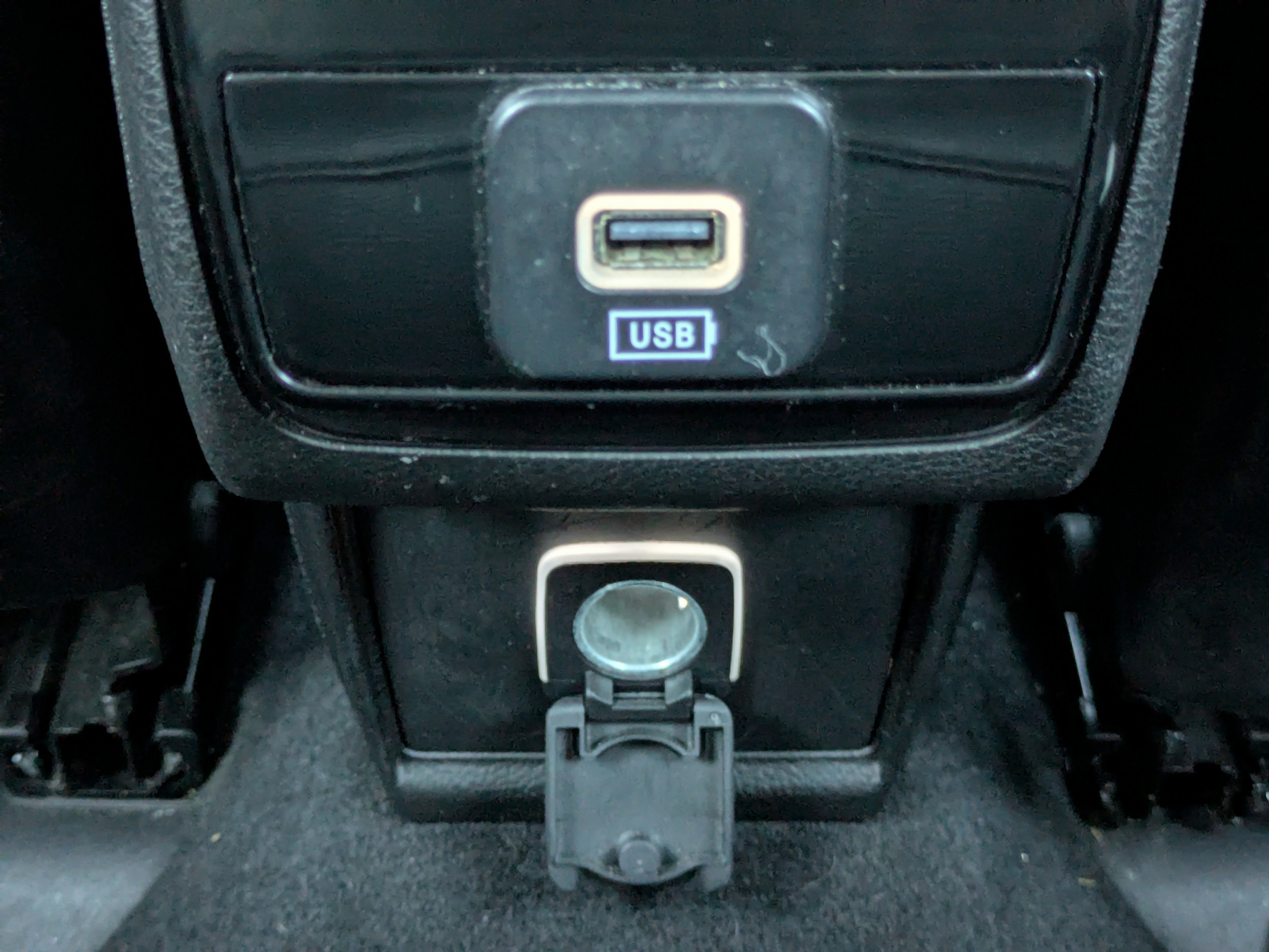 Used 2024 Jeep Compass Latitude image 9