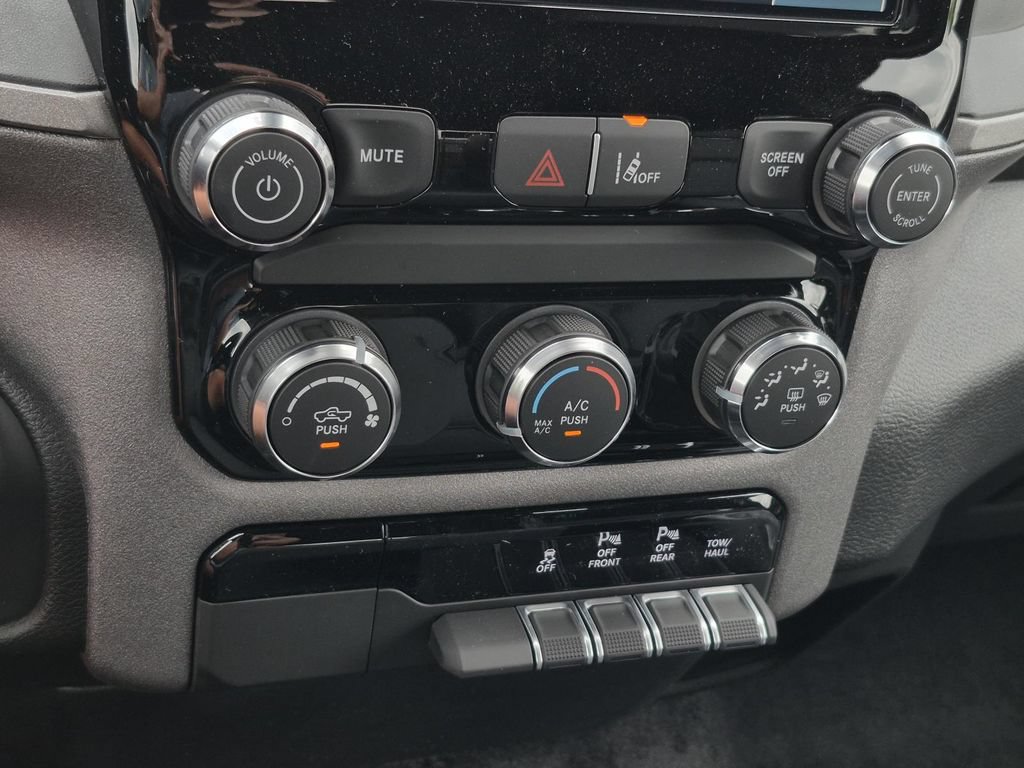 New 2026 RAM 1500 Tradesman AWD/4WD image 23