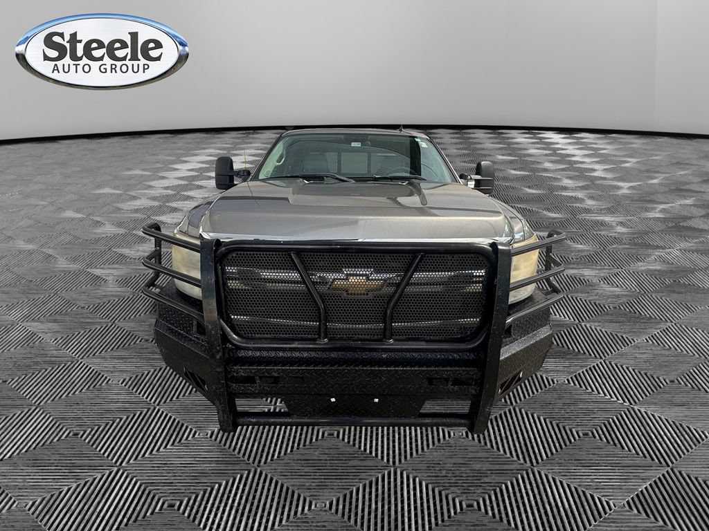 Used 2009 Chevrolet Silverado 3500 LTZ w/ Suspension Package, Off-Road AWD/4WD image 8