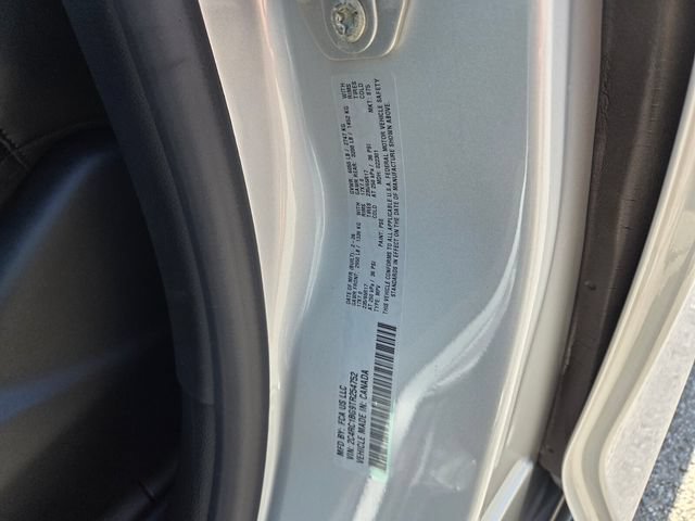 New 2026 Chrysler Pacifica Select FWD image 18