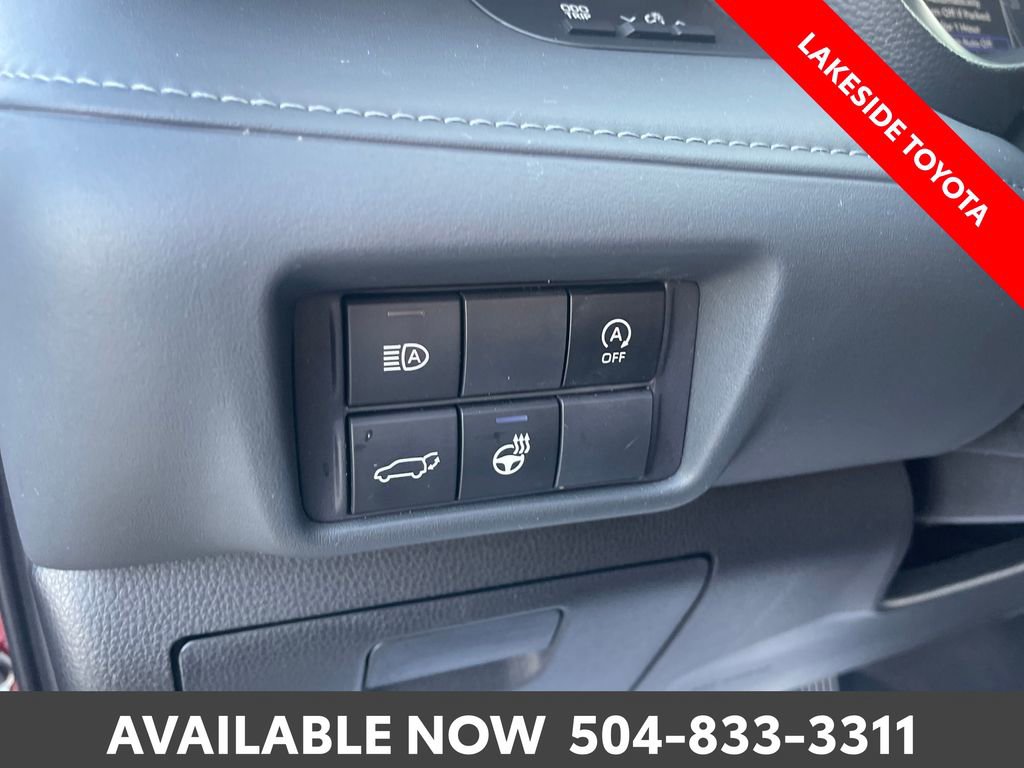 Certified 2025 Toyota Highlander Limited image 28
