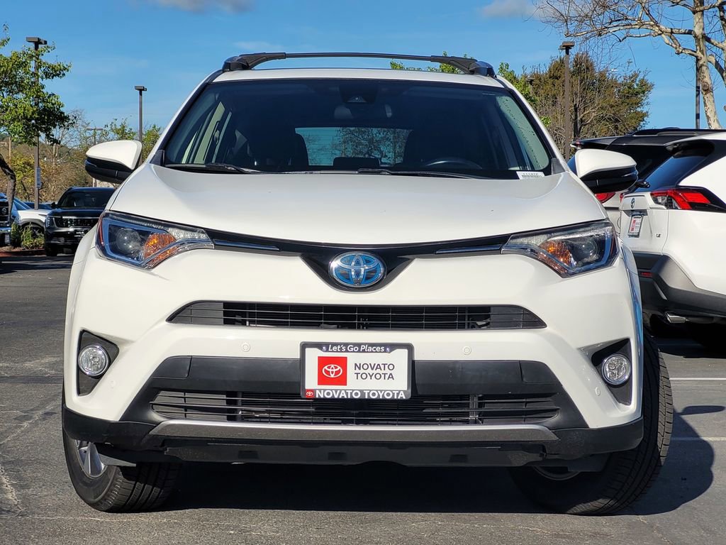Used 2017 Toyota RAV4 XLE w/ Convenience Package image 2