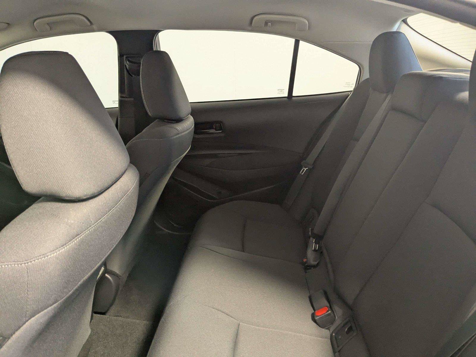 Used 2026 Toyota Corolla LE FWD image 31