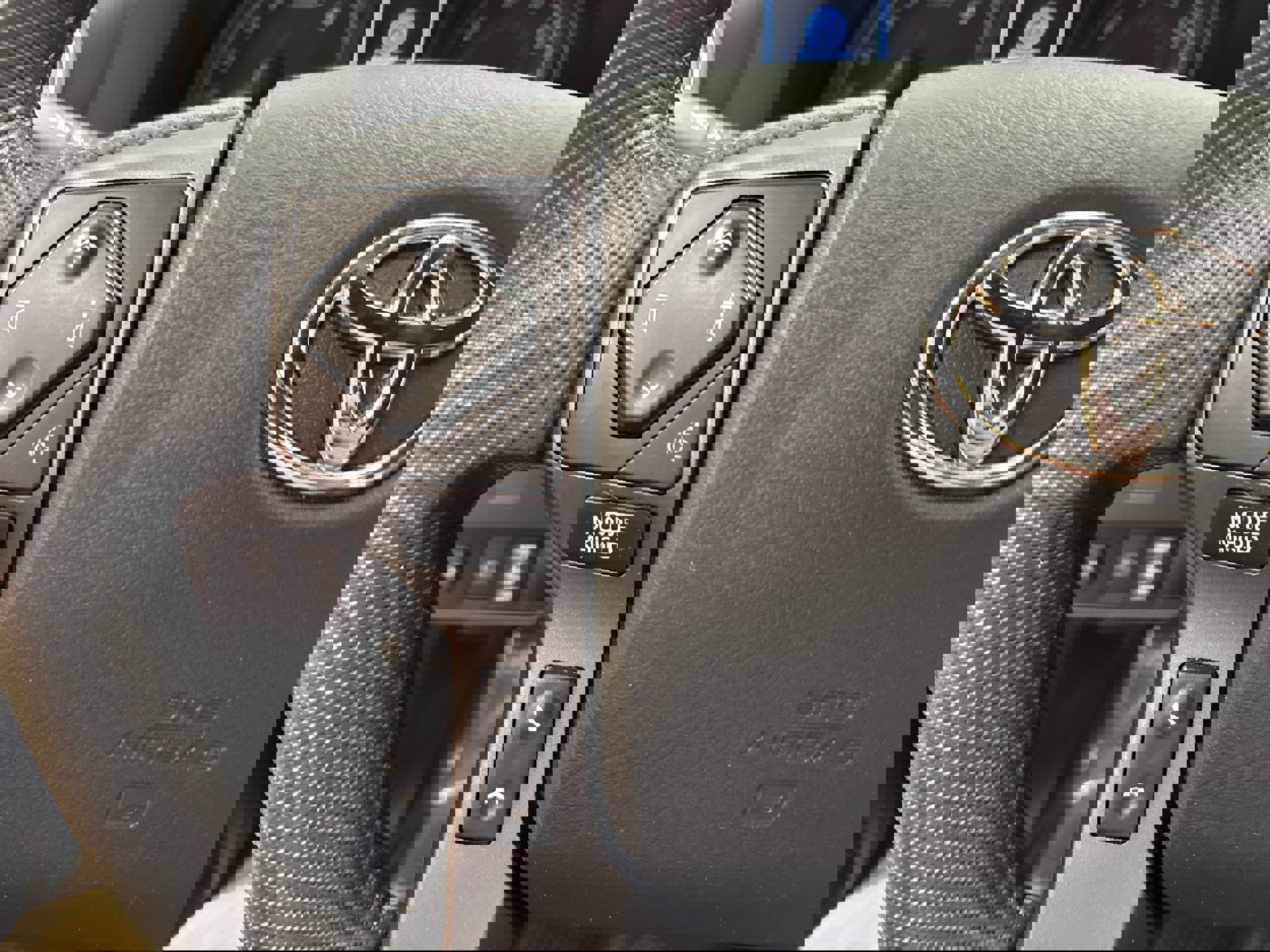 Used 2023 Toyota Tacoma TRD Sport image 30