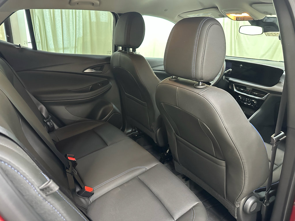 Certified 2025 Buick Encore GX Sport Touring w/ Advanced Technology Package AWD/4WD image 22