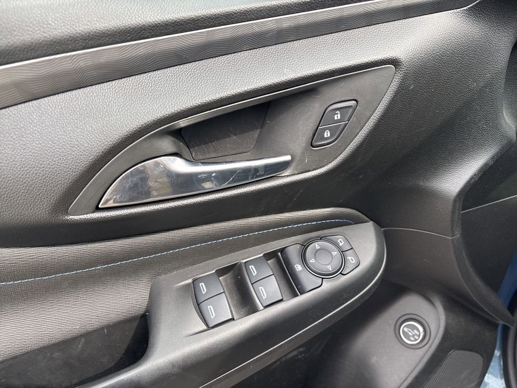 Used 2025 Buick Envista Sport Touring w/ Convenience II Package image 28