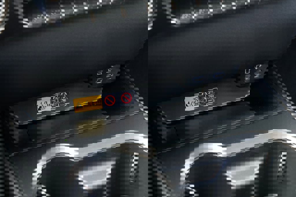 New 2026 Lexus UX 300h FWD image 23